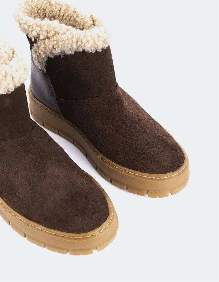 Primord Brown Suede