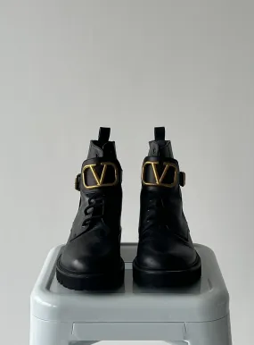 Valentino Garavani VLOGO leather ankle boots