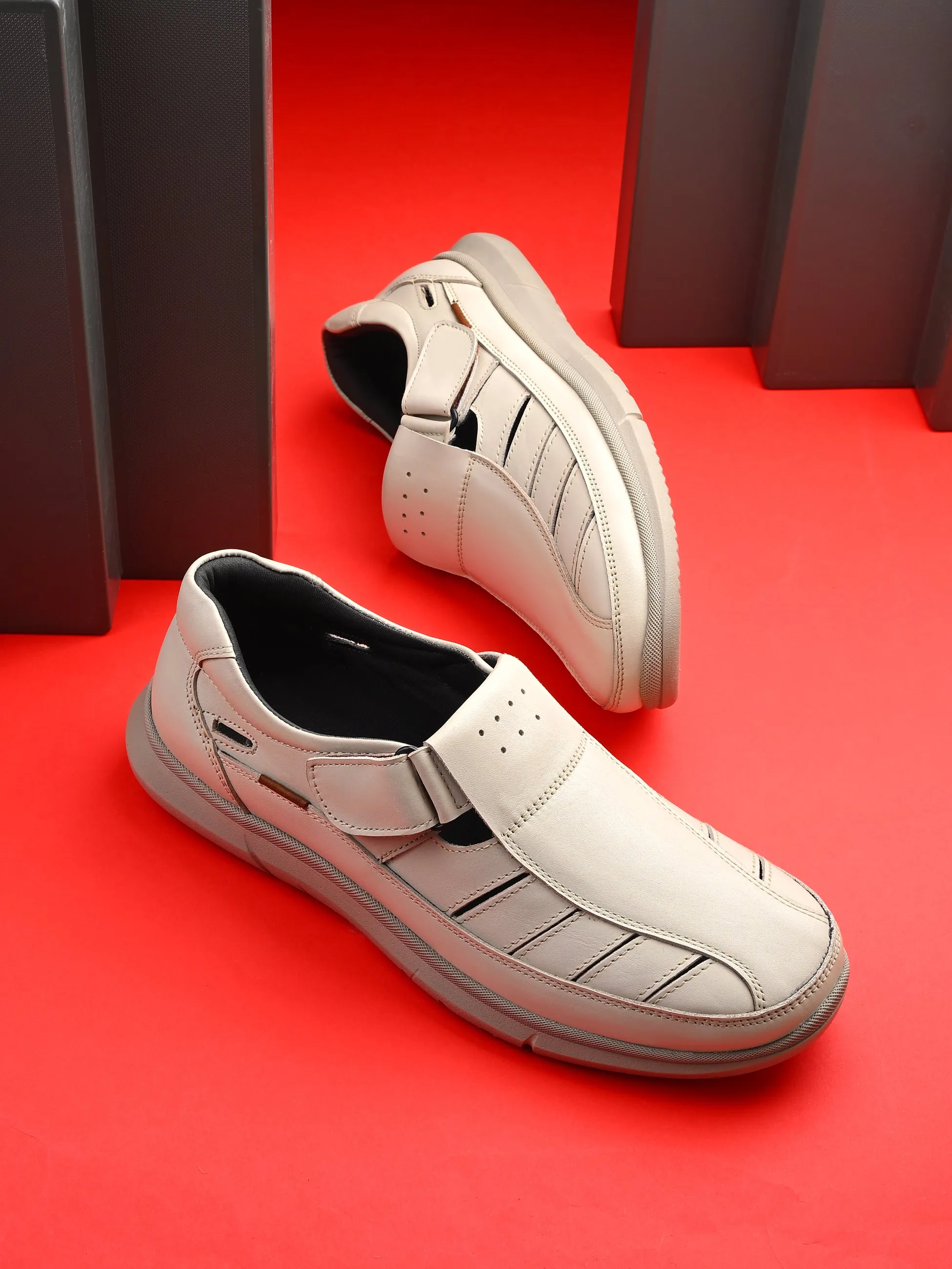 Zero Gravity Sandals by Egoss
